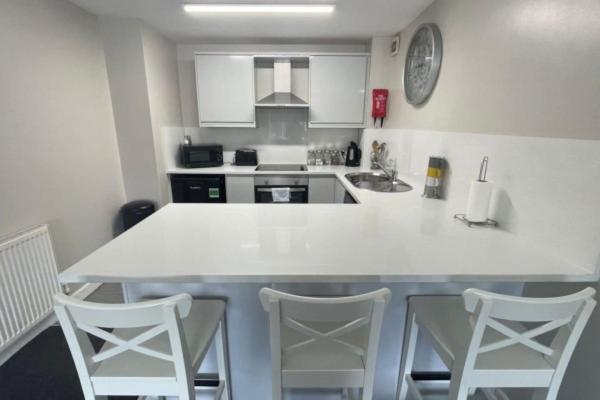 Ryan I Air I Bnb - 102 Mill Street - Free Parking Liverpool Quarto foto