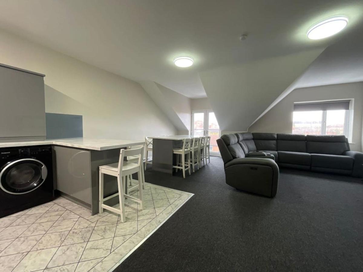 Ryan I Air I Bnb - 102 Mill Street - Free Parking Liverpool Exterior foto
